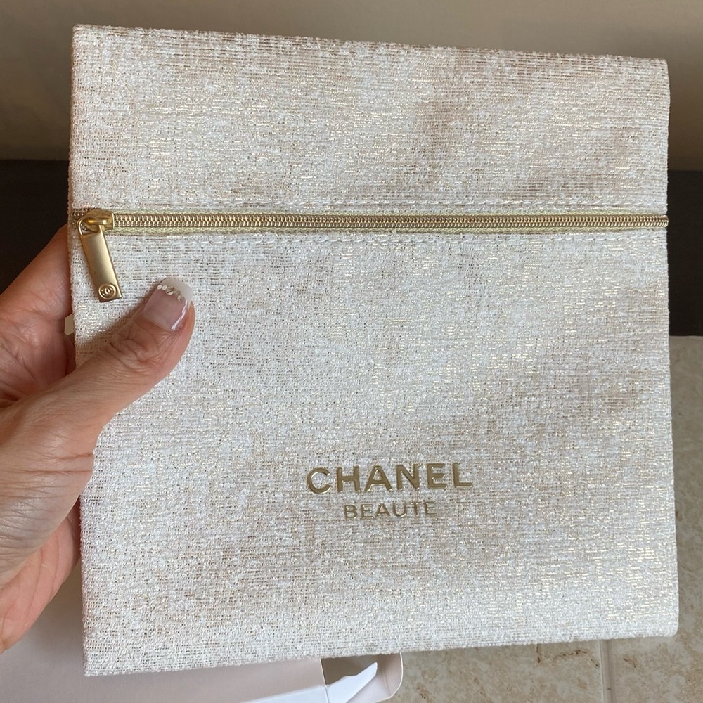 Chanel Beauty pouch White -Gold Brand new in box.100%authentic
